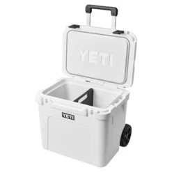 Yeti Coolers ROADIE 60 WHEELED - Kühlbox -Campingprodukte Geschäft 5638039363 g roadie 60 wheeled yeti coolers 24